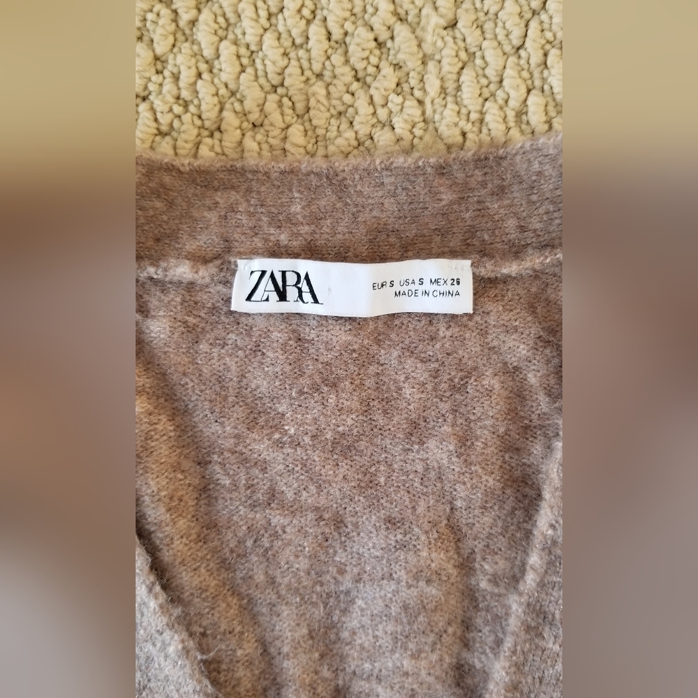 ZARA | Sweater - Picture 2 of 5